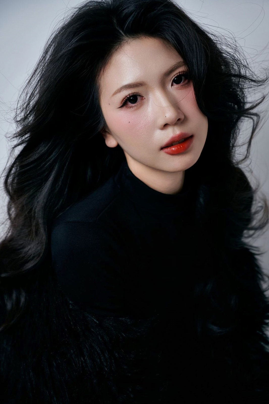 Trang điểm tone đỏ ấm cho công sở — Gạo Nâu Personal Makeup