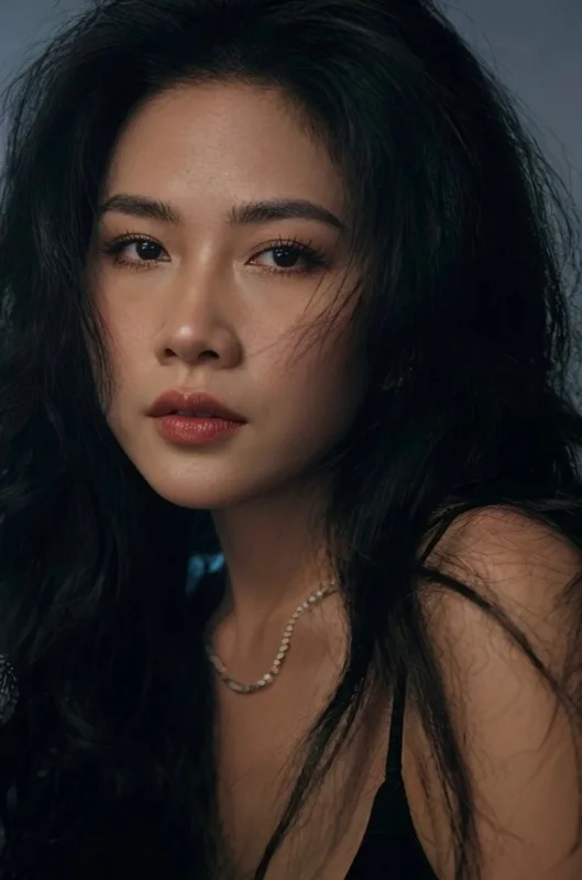 Giảng viên Chu Makeup — Senior Makeup Artist & Film Makeup Instructor tại Gạo Nâu Personal Makeup