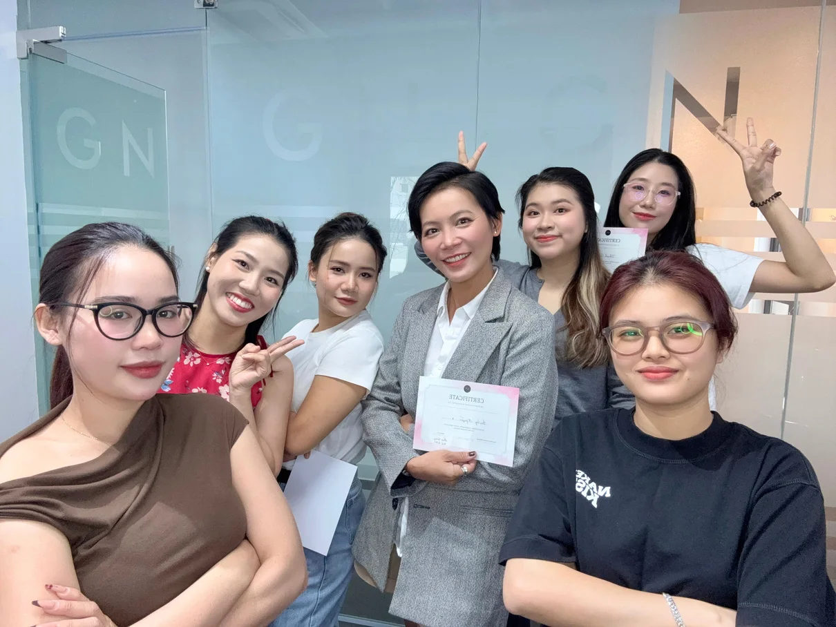 Kỷ niệm cùng học viên của Trúc Trăm