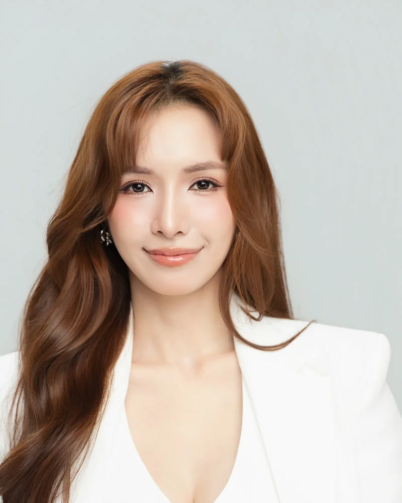 Giảng viên Thùy Dương — Senior Instructor tại Gạo Nâu Personal Makeup